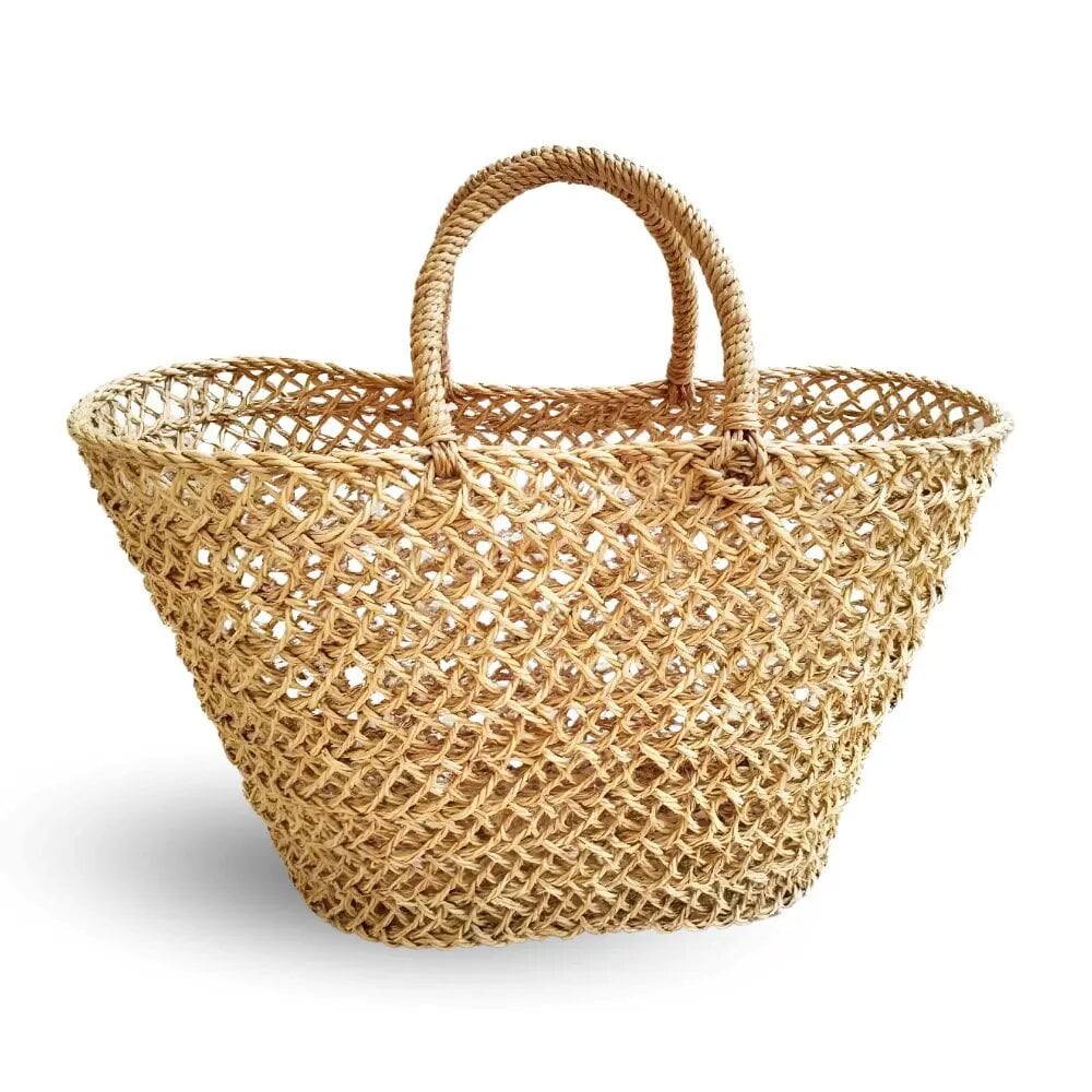 "Notice the tight plaited base that keeps your essentials secure — a hallmark of Moroccan basketry craftsmanship." - 100 chars ✓