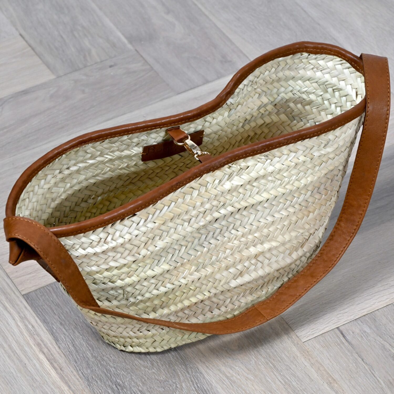 IMG-20260707-WA0006 Handwoven Palm Leaf Herringbone Basket with Leather Handles