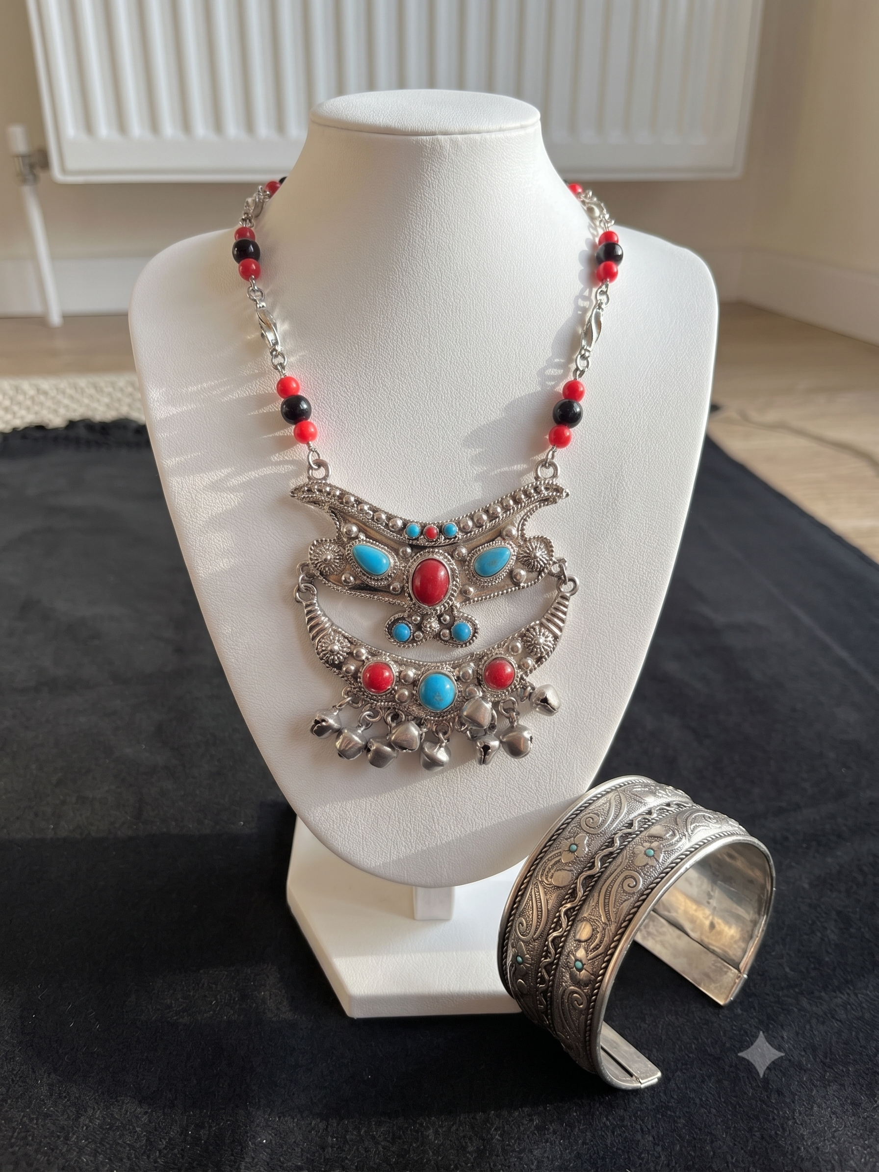 Handcrafted Moroccan Tribal Jewelry Set – Engraved Cuff & Statement Necklace