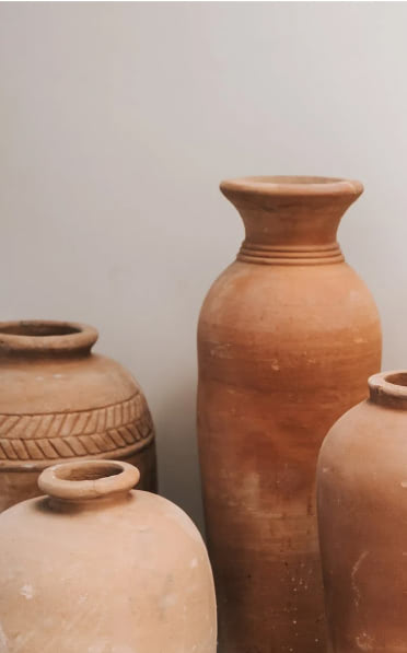 Poterie traditionnelle et céramique marocaine peinte à la main